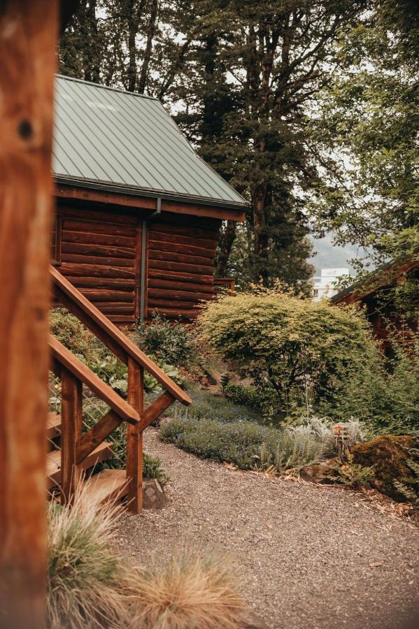 Wilder And Pine Riverside Cabins Stevenson Екстериор снимка
